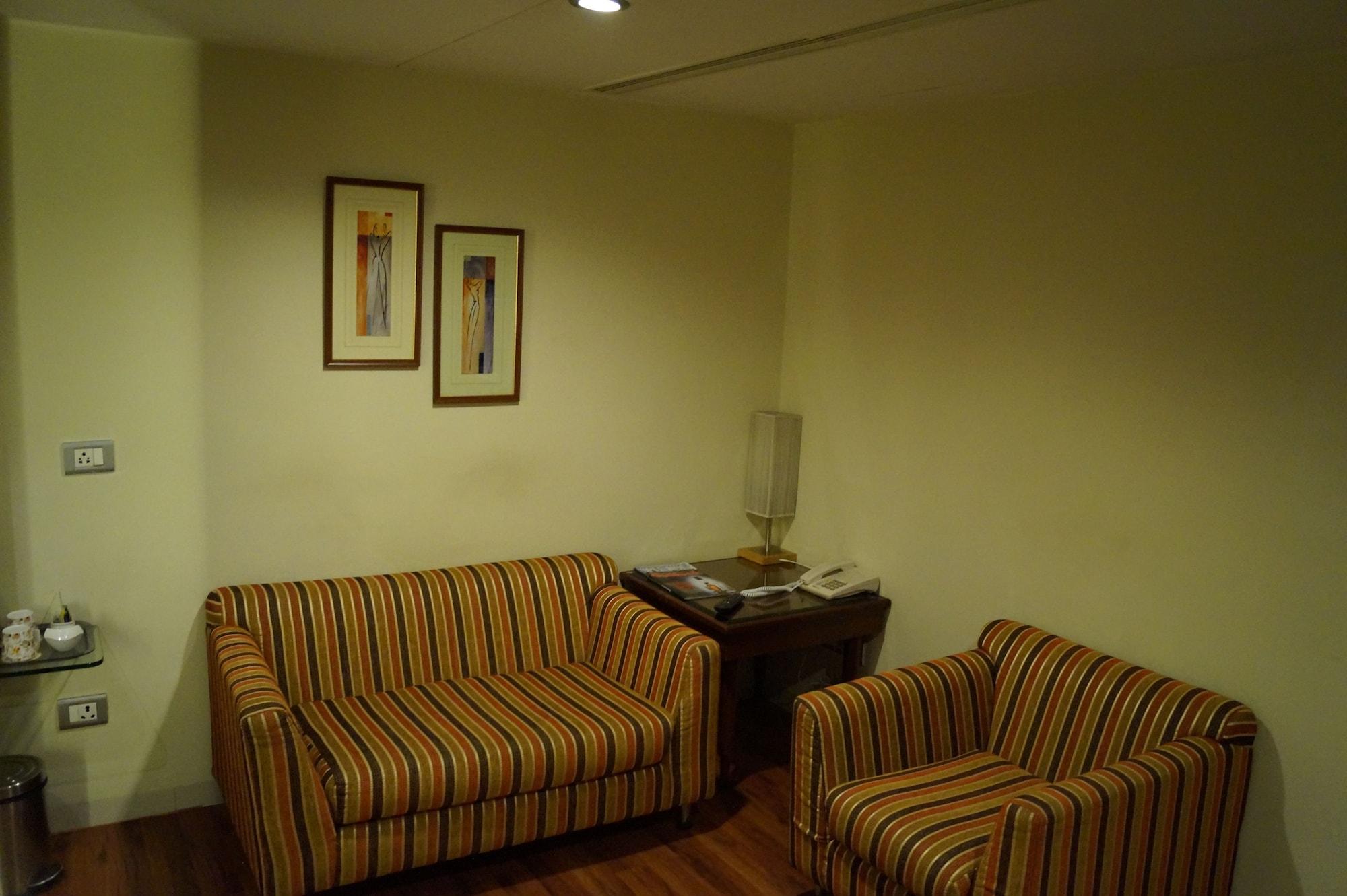 העיר בנגלור The President Hotel מראה חיצוני תמונה