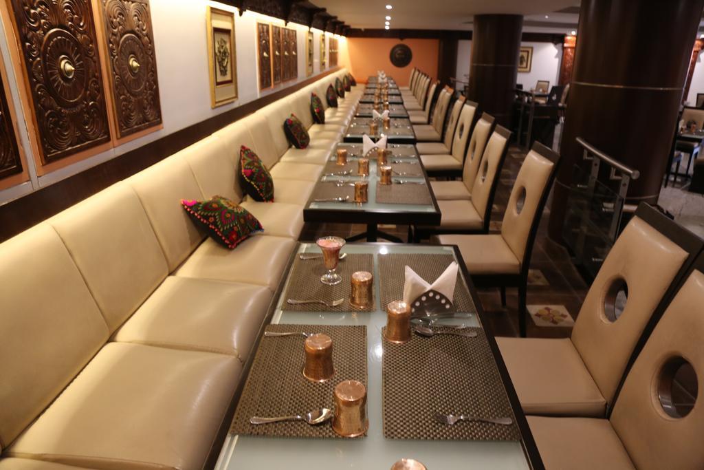 העיר בנגלור The President Hotel מראה חיצוני תמונה