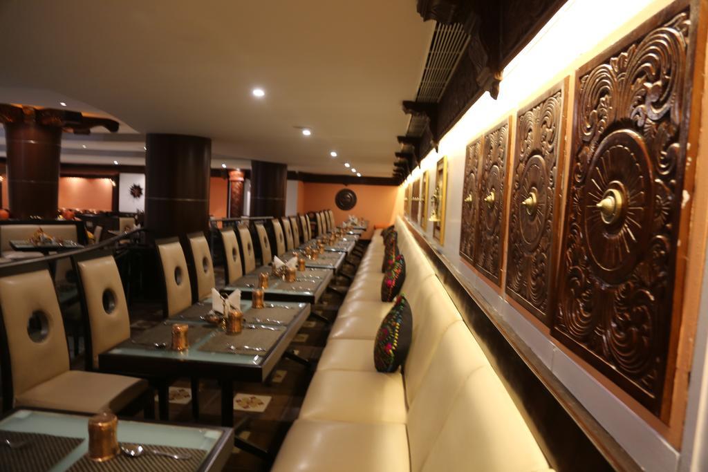 העיר בנגלור The President Hotel מראה חיצוני תמונה