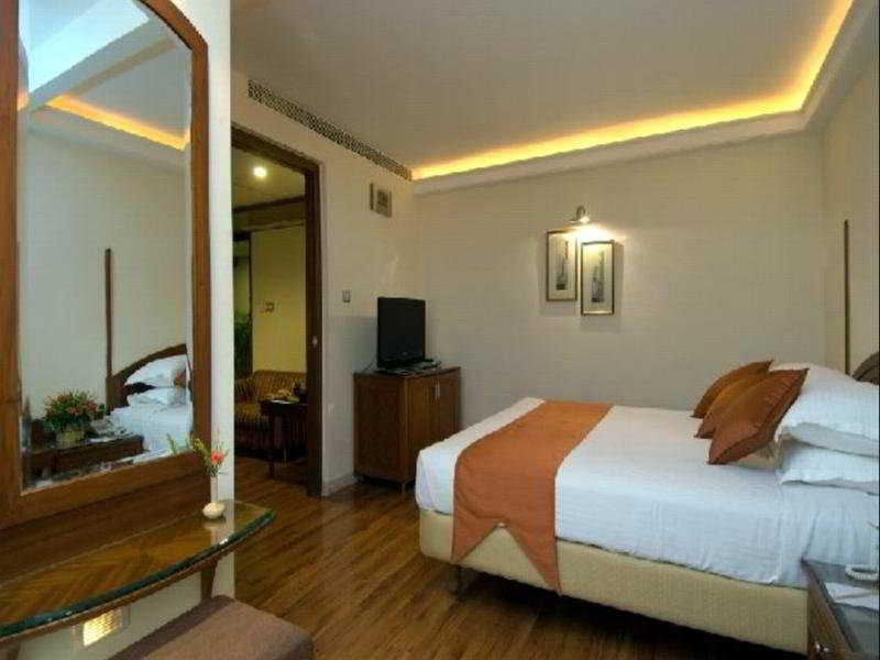 העיר בנגלור The President Hotel מראה חיצוני תמונה