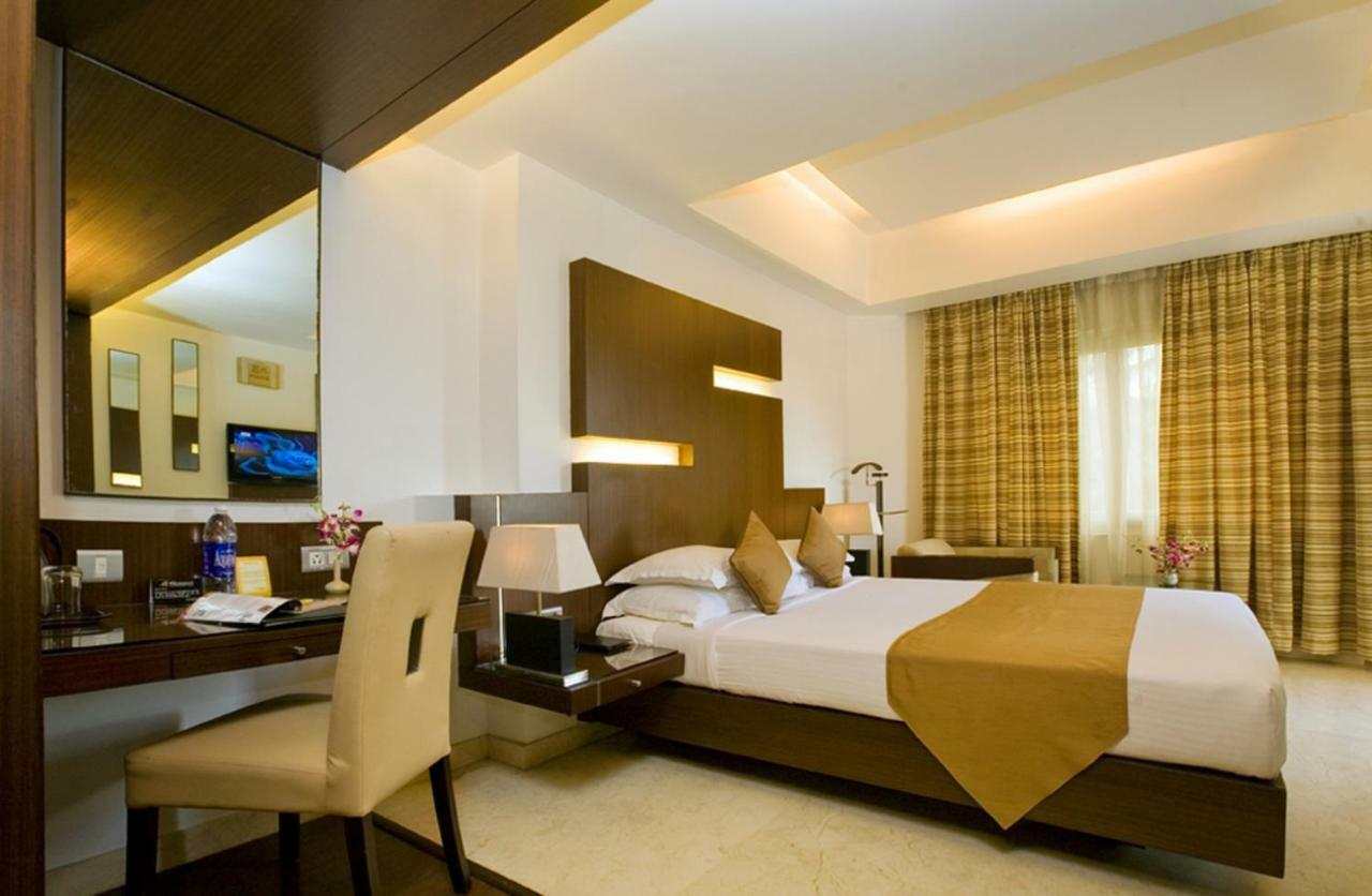 העיר בנגלור The President Hotel מראה חיצוני תמונה